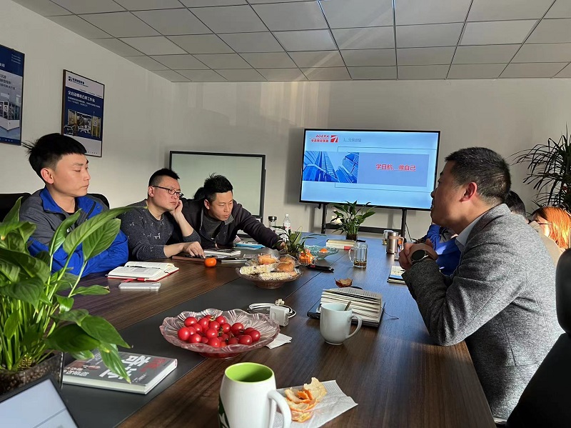 《日航的奇?！范潦榉窒砘?2