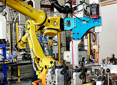 汽车油箱机器人自动焊接工作站成功案例 汽车油箱机器人自动焊接工作站成功案例