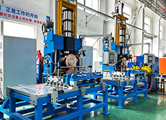 汽车防撞梁滚点焊专机成功案例 汽车防撞梁滚点焊专机成功案例